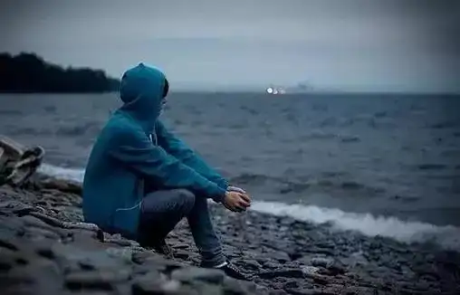 你就是你自己,为什么一定要去模仿别人
