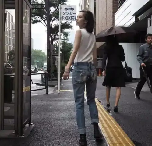 水原希子教你怎么在穿搭术上画龙点睛
