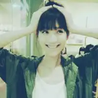 qq头像喜欢看爱情公寓就点个心吧女生
