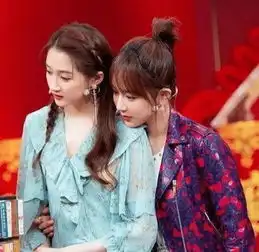 杨紫和关晓彤同框,网友看到她们合照是谁在说谎
