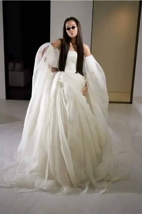 verawang亲身演绎verawanghaute全新系列
