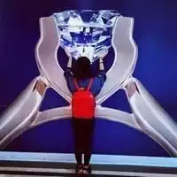 qq头像情侣带钻石
