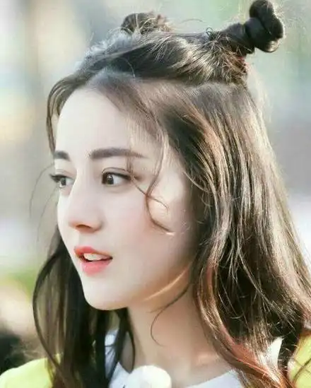 编发angelababy梳哪吒头秒变二次元少女好好看啊
