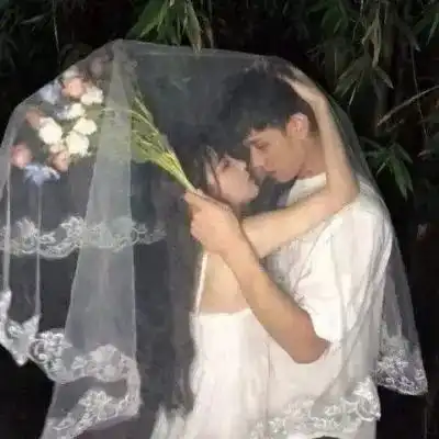 情侣头像,希望为你穿上婚纱的人是我
