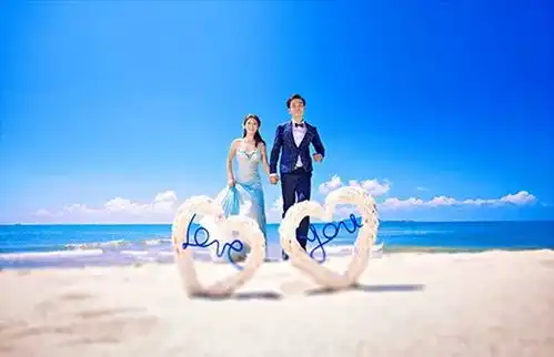 海边婚纱照,夏季婚纱拍摄地首选
