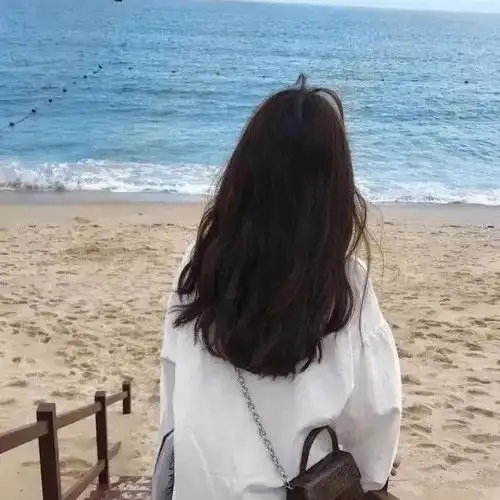 大姑姐看我家条件好,要每月给她10000,我送她一份大礼,她哭了
