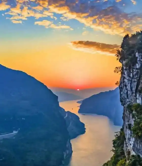 中国最受欢迎的十大景点,去过3个都算的上旅游达人,你去过几个
