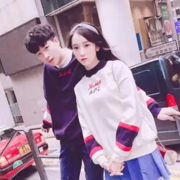 超火甜蜜00后情侣头像
