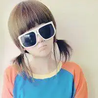 孤独的寂寞在夜里静静地唱歌
