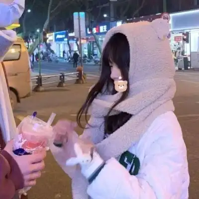 一对两张情侣头像
