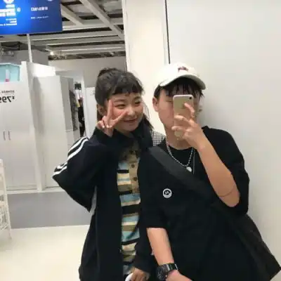 2023简约温柔情侣头像
