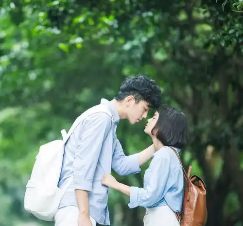 追求喜欢的人,悄悄做好2件事,早晚会在一起等你好消息
