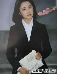 怀旧中找时尚,80年代的妹子都潮爆了
