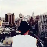 我真的不想再为你转身了,qq男生背影头像孤独

