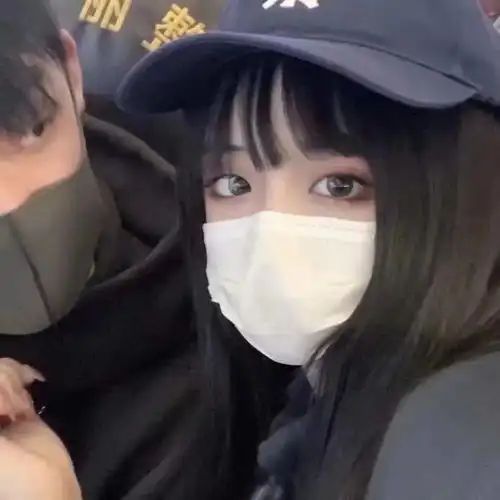 不烂大街的情侣头像
