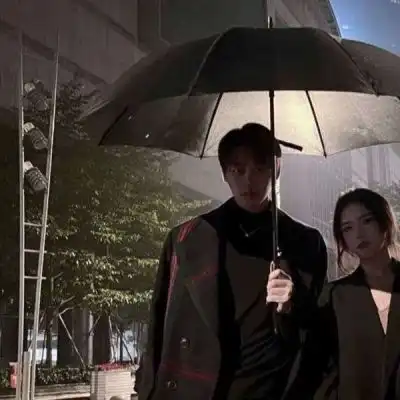 我陪你俯瞰大地,看遍爱和失去情侣头像我要个性网
