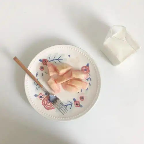 头像背景丨生而自由爱而无畏
