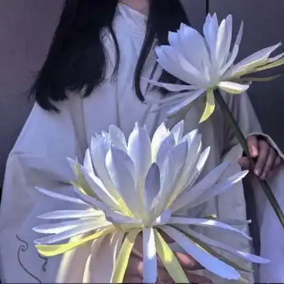 性冷淡风头像女生图片微信和ins简约性冷淡风头像

