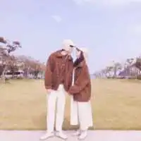 美丽适合冬日的恋人头像
