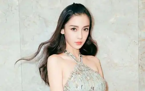 揭秘李晨与杨颖恋情曝光真实内幕
