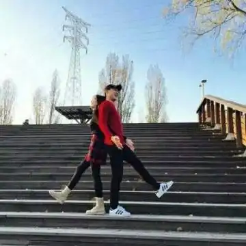 2019情人节撒狗粮情侣yy头像一男一女好看情侣头像一对精选
