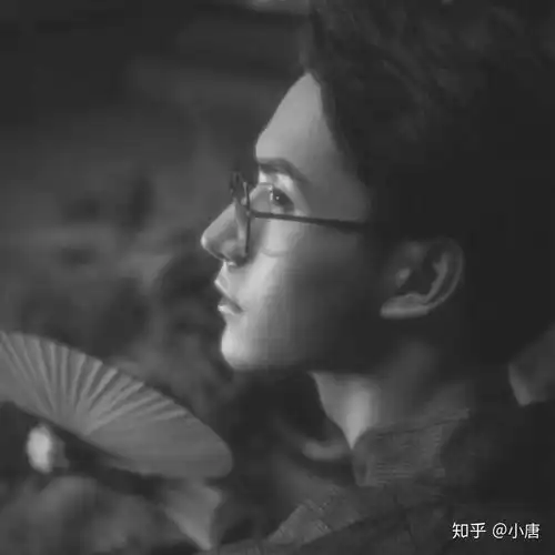 我感觉自己丑丑的都不知道该用什么头像,plmm头像我都不敢用了,求推荐头像
