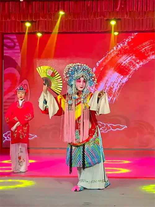 梨花初绽辽宁省戏曲动漫进校园成果展演在沈阳开演
