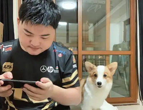uzi体重被女友曝光,生理年龄看呆奥咪咪,笑称要了猪命了
