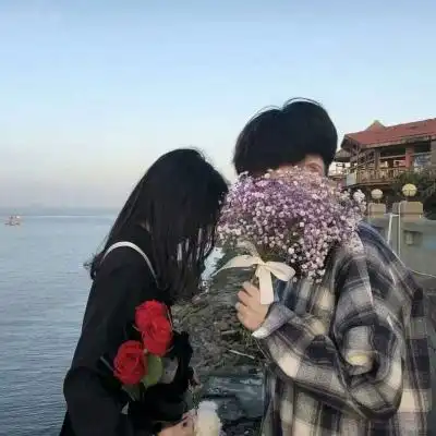经典的情侣头像超级好看可爱点

