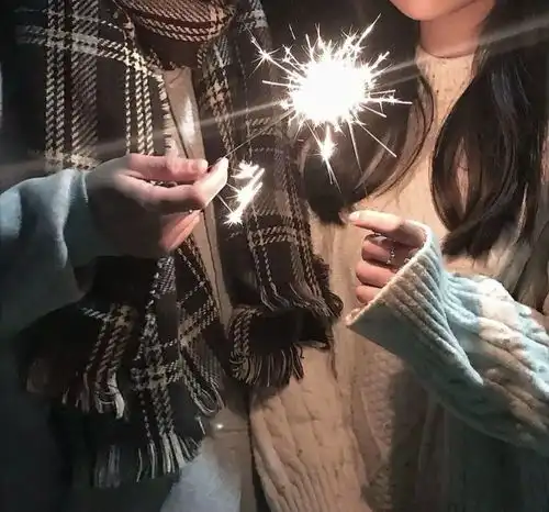 情头年底不谈恋爱
