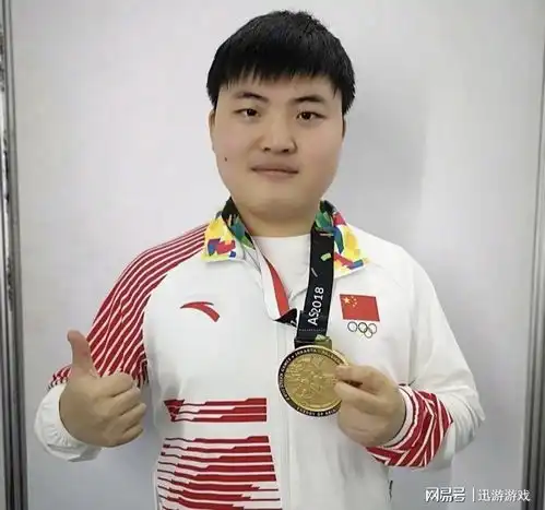 loluzi将参加明星真人秀,电竞圈与娱乐圈触电,影响力日益剧增
