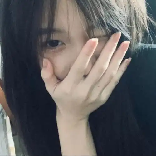 女头自始自终,都是我爱慕你,求而不得
