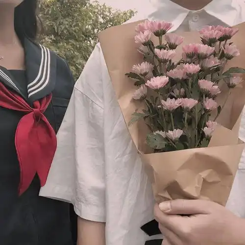 头像我爱的人
