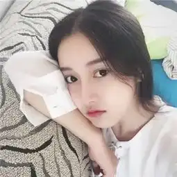 网易云评最扎心的5句话校服是我和她唯一穿过的情侣装
