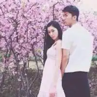 求一男两女情侣头像.最好唯美一点.小清新一点的
