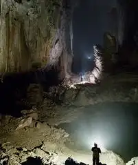 英国探险家发现世界上最大的洞穴
