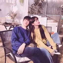 2018qq个性情侣头像一对两张唯美清纯希望你的快乐都来源于我
