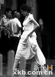 葛优与山寨舒淇办浪漫婚礼
