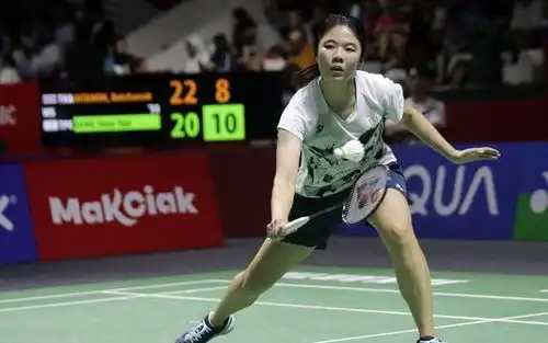 21比4横扫羽坛头号美女击败中国名将,网友美貌和实力并存
