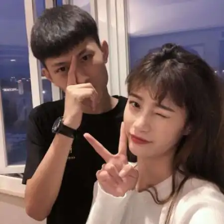 最火的情侣头像男女,我的温暖蛊惑了你
