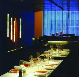 浪琴表全国直营店繁花绚烂迎接情人节惊喜好礼祝有情人浪漫一生,琴瑟和谐
