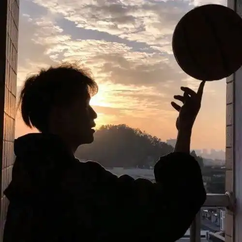 头像在依赖前抽离是唯一能给自己的安全感
