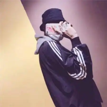 超拽个性头像情侣头像一对两张一人一张
