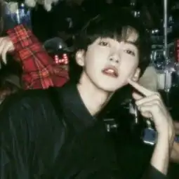 洂个性情头.你是男神会发光你好qq情侣头像我要个性网
