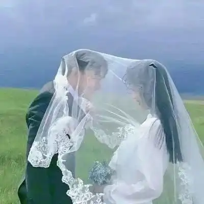 情侣头像,希望为你穿上婚纱的人是我
