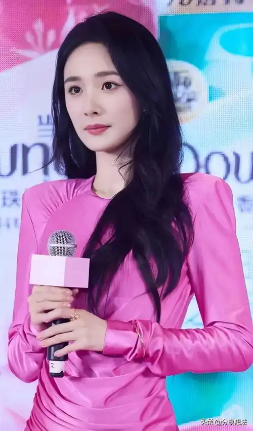 杨幂明星壁纸38
