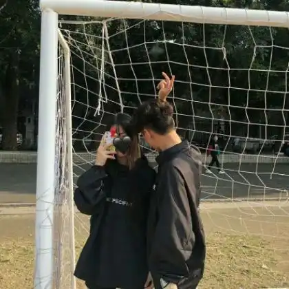 不离不弃qq情侣头像,你是我生命中的主角
