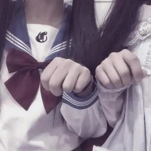 一眼万年jk风头像,快和小姐妹一起换,浪漫句子
