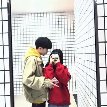 不离不弃qq情侣头像,你是我生命中的主角
