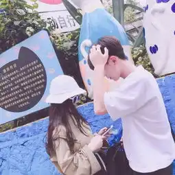 90后最潮微信幸福情侣头像青春也是一场远行
